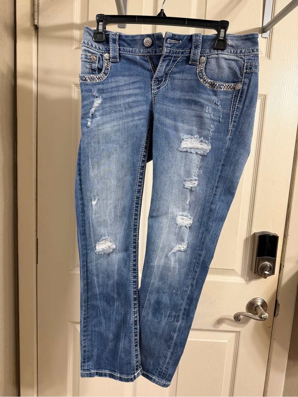 Miss Me Jean Crops Womens Distressed Blue Jeans - Classic Mid Wash